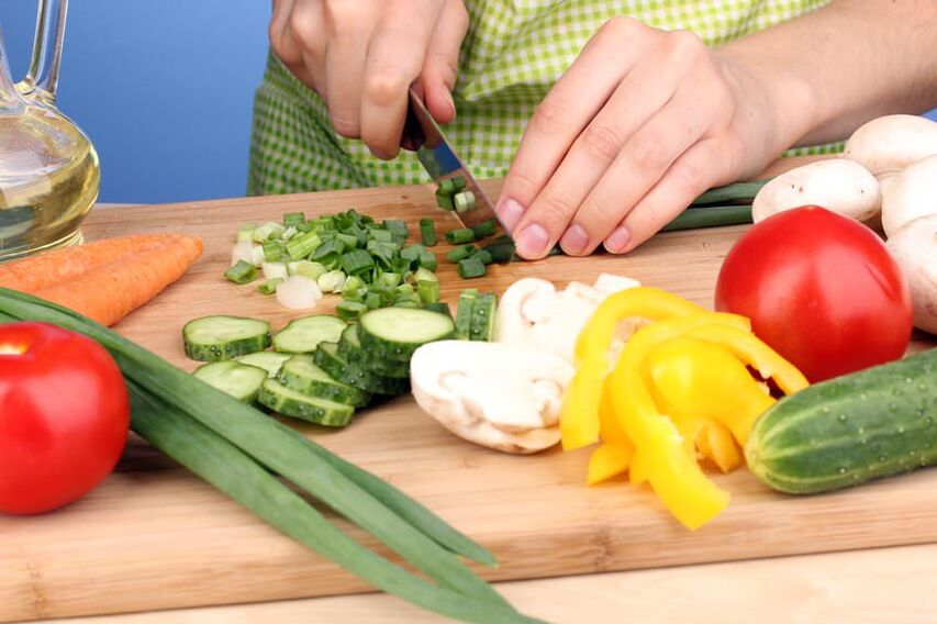 Preparar la ensalada de verduras para la fase Crucero de la dieta Dukan
